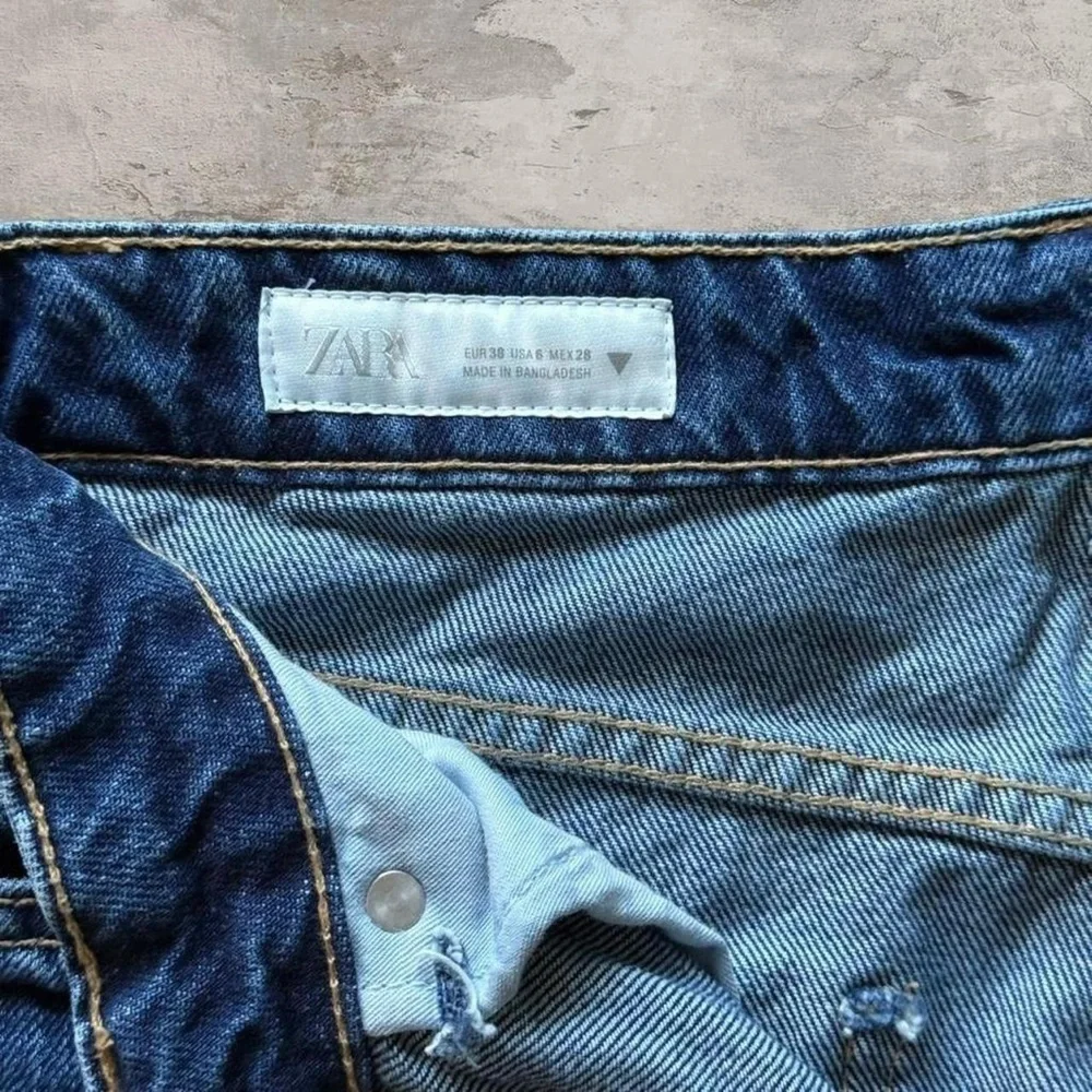 zara high rise blue straight leg denim jeans